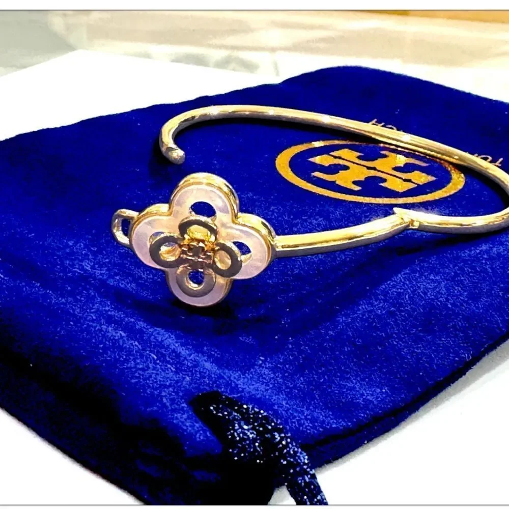 TORY BURCH KIRA CLOVER 18K GOLD BRACELET